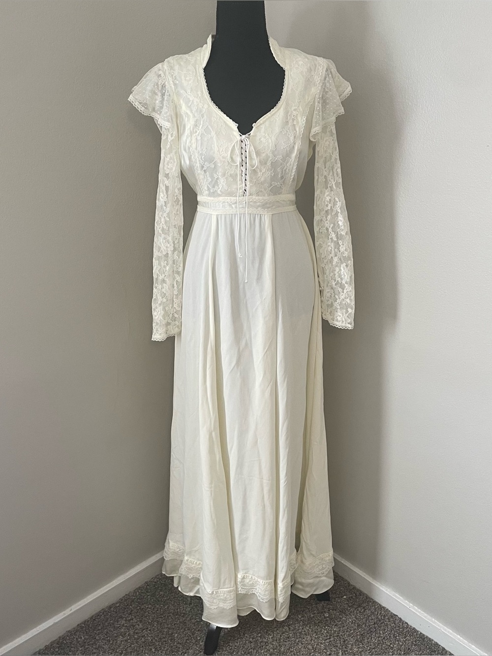 Vintage GUNNE SAX 70s Lace Trim Maxi Wedding Dress Prairie Ivory Sz 13 (Medium)